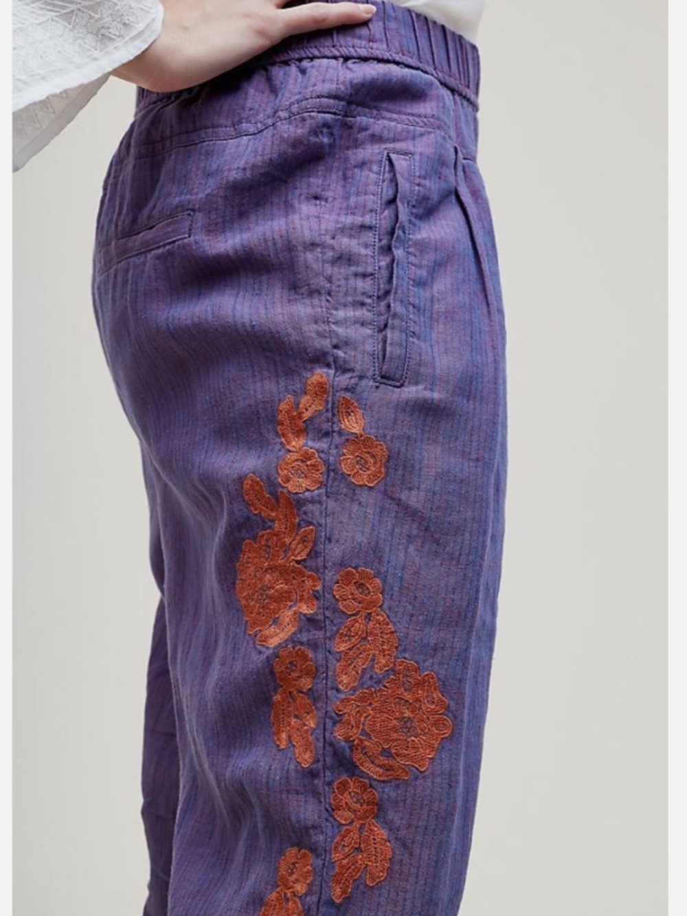 by Anthropologie Linen Floral Embroidered High Rise Relaxed Pants Size MP - Picture 4 of 10
